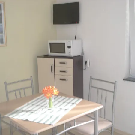 Apartments Smiljana Omis Exterior photo