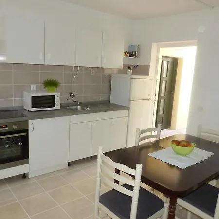Apartments Smiljana Omis Exterior photo