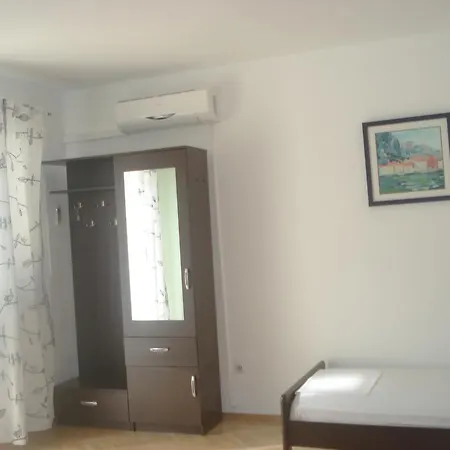 Apartments Smiljana Omis Exterior photo