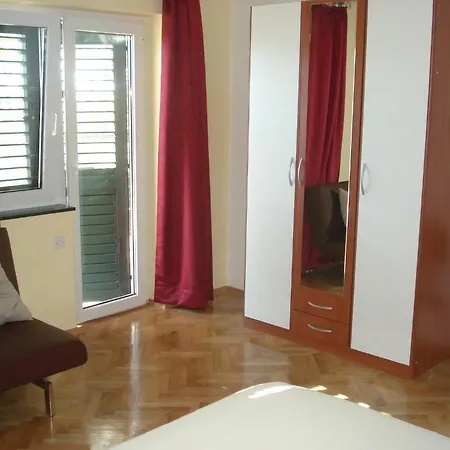 Apartments Smiljana Omis Exterior photo