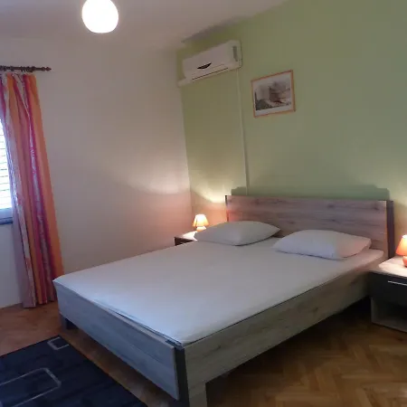 Apartments Smiljana Omis Exterior photo