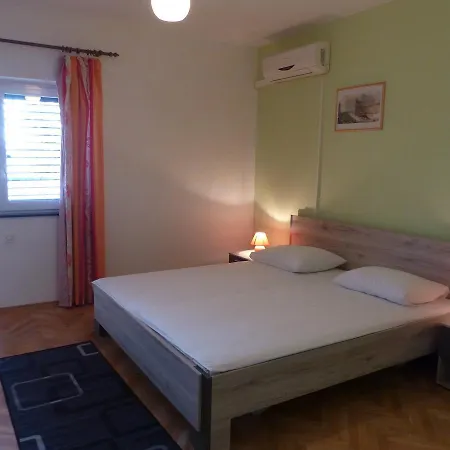 Apartments Smiljana Omis Exterior photo
