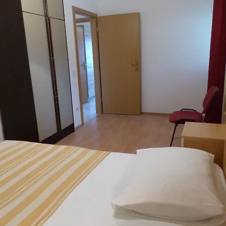 Apartments Smiljana Omis Exterior photo